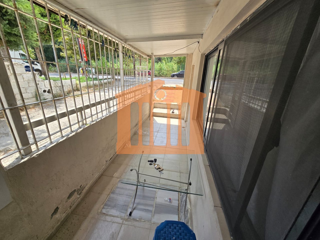 GARAGE E RITORNO ALL'APPARTAMENTO SULLA SPIAGGIA IN VENDITA!