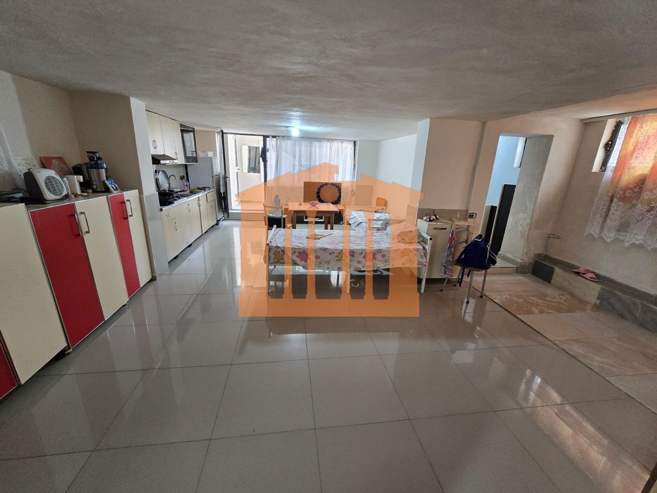 GARAGE E RITORNO ALL'APPARTAMENTO SULLA SPIAGGIA IN VENDITA!
