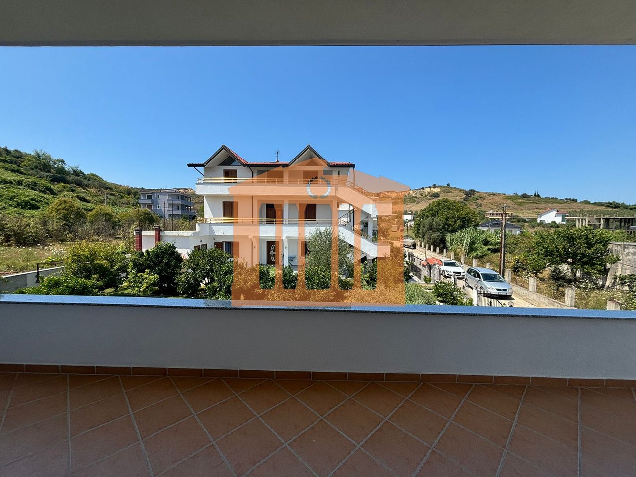 3 PIANI DI CANTINA DI UNA VILLA A SPITALL, IN AFFITTO!