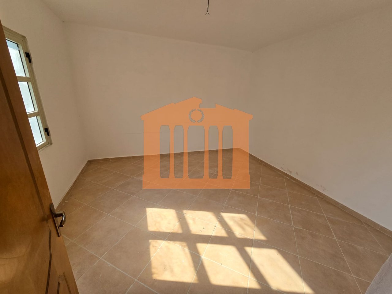 CASA 1+1 CON TERRENO IN VENDITA A DURAZZO!