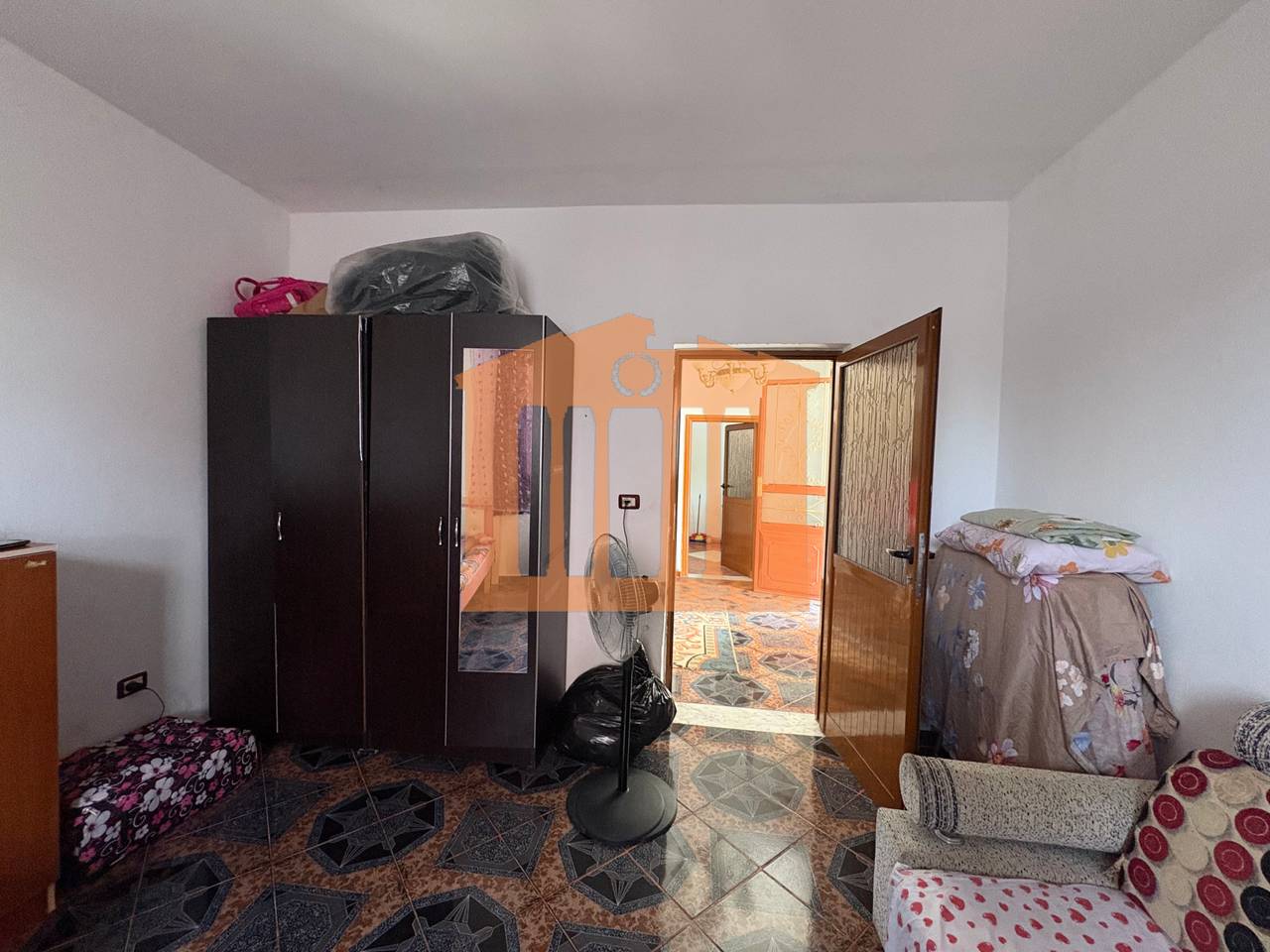 CASA PRIVATA CON TERRENO VICINO ALLA CROCE ROSSA A DURAZZO, IN VENDITA!