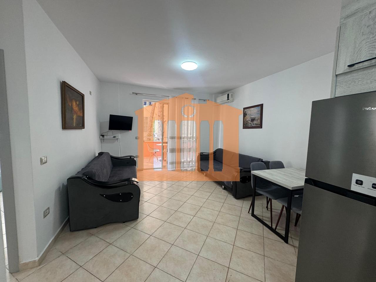 APARTAMENT 1+1 NE MAL TE ROBIT, PER SHITJE !