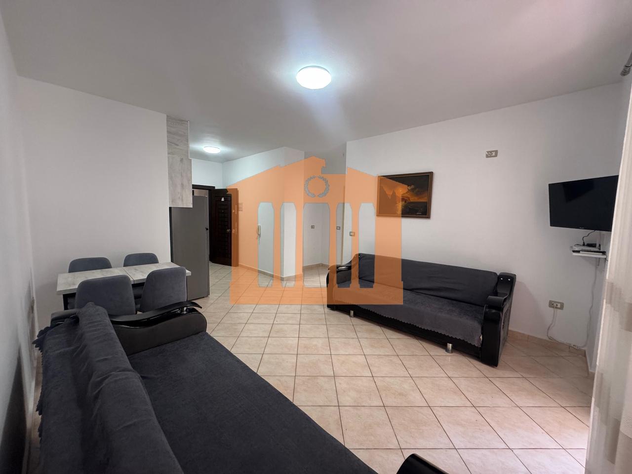 APARTAMENT 1+1 NE MAL TE ROBIT, PER SHITJE !