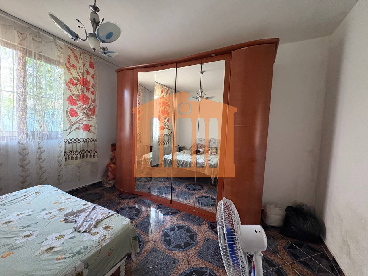 CASA PRIVATA CON TERRENO VICINO ALLA CROCE ROSSA A DURAZZO, IN VENDITA!