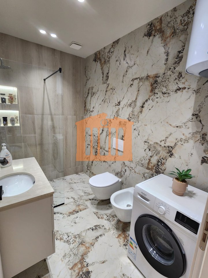APARTAMENT 1+1 NE PLAZH-ILIRIA DURRES,PER SHITJE!