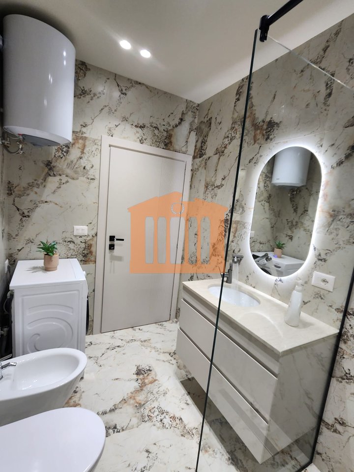 APARTAMENT 1+1 NE PLAZH-ILIRIA DURRES,PER SHITJE!