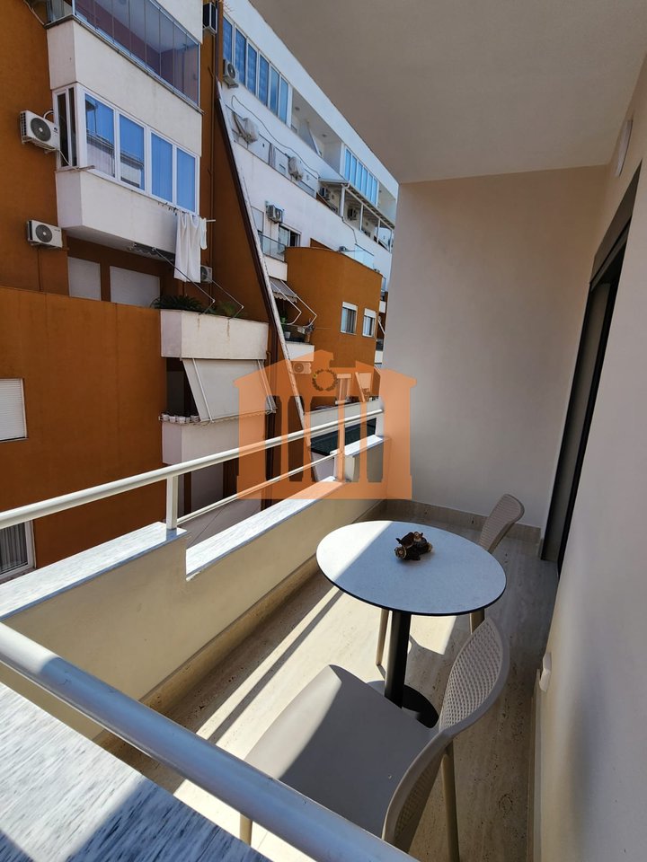APARTAMENT 1+1 NE PLAZH-ILIRIA DURRES,PER SHITJE!