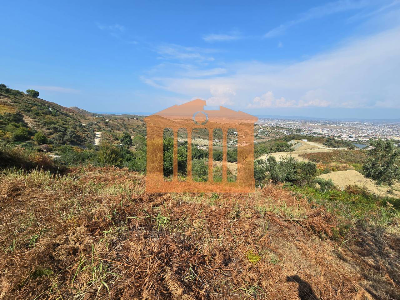 LAND IN CURRILA HILL FOR SALE!