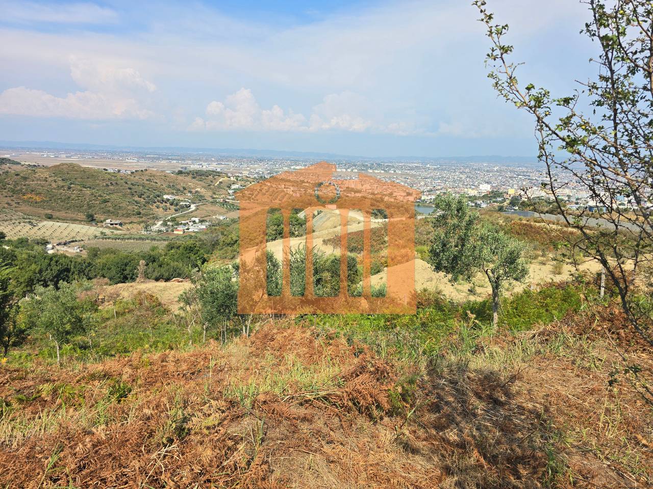 LAND IN CURRILA HILL FOR SALE!