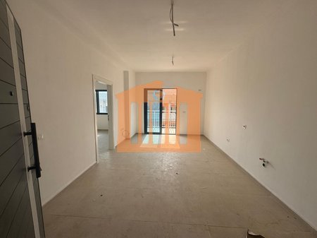 APPARTAMENTO 1+1 A MAL TE ROBIT, IN VENDITA!
