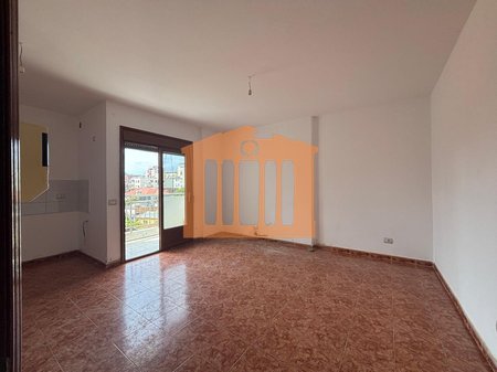APARTAMENT 1+1 NE DURRES, PER SHITJE !