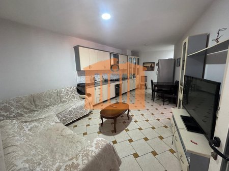 APARTAMENT 2+1 TEK VILA ZOGUT DURRES, PER QIRA !
