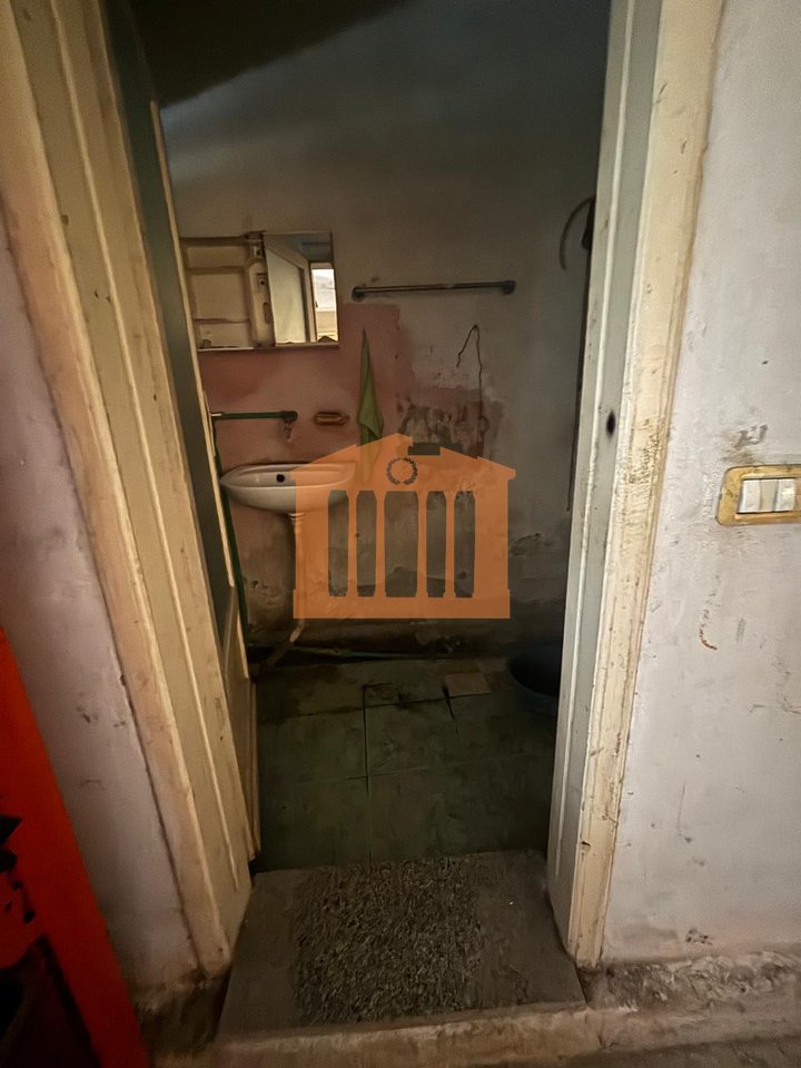 AMBIENT BIZNESI PRANE ZJARRFIKESES, PER SHITJE!