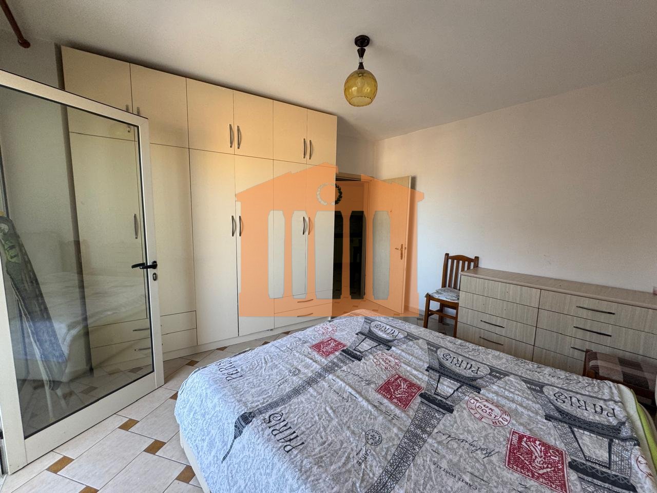 APARTAMENT 2+1 TEK VILA ZOGUT DURRES, PER QIRA !