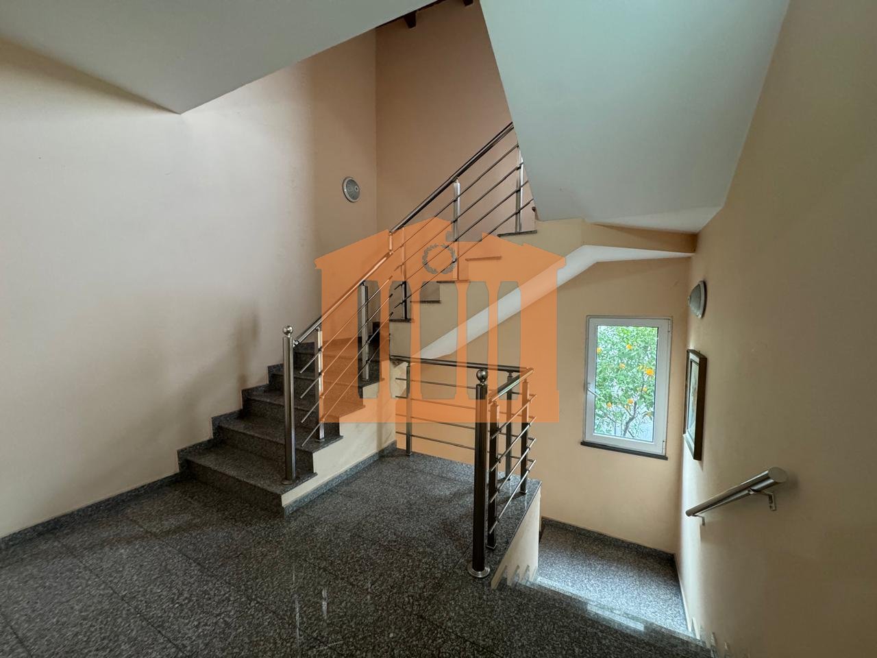 VILE 3 KATESHE NE DURRES, PER SHITJE!