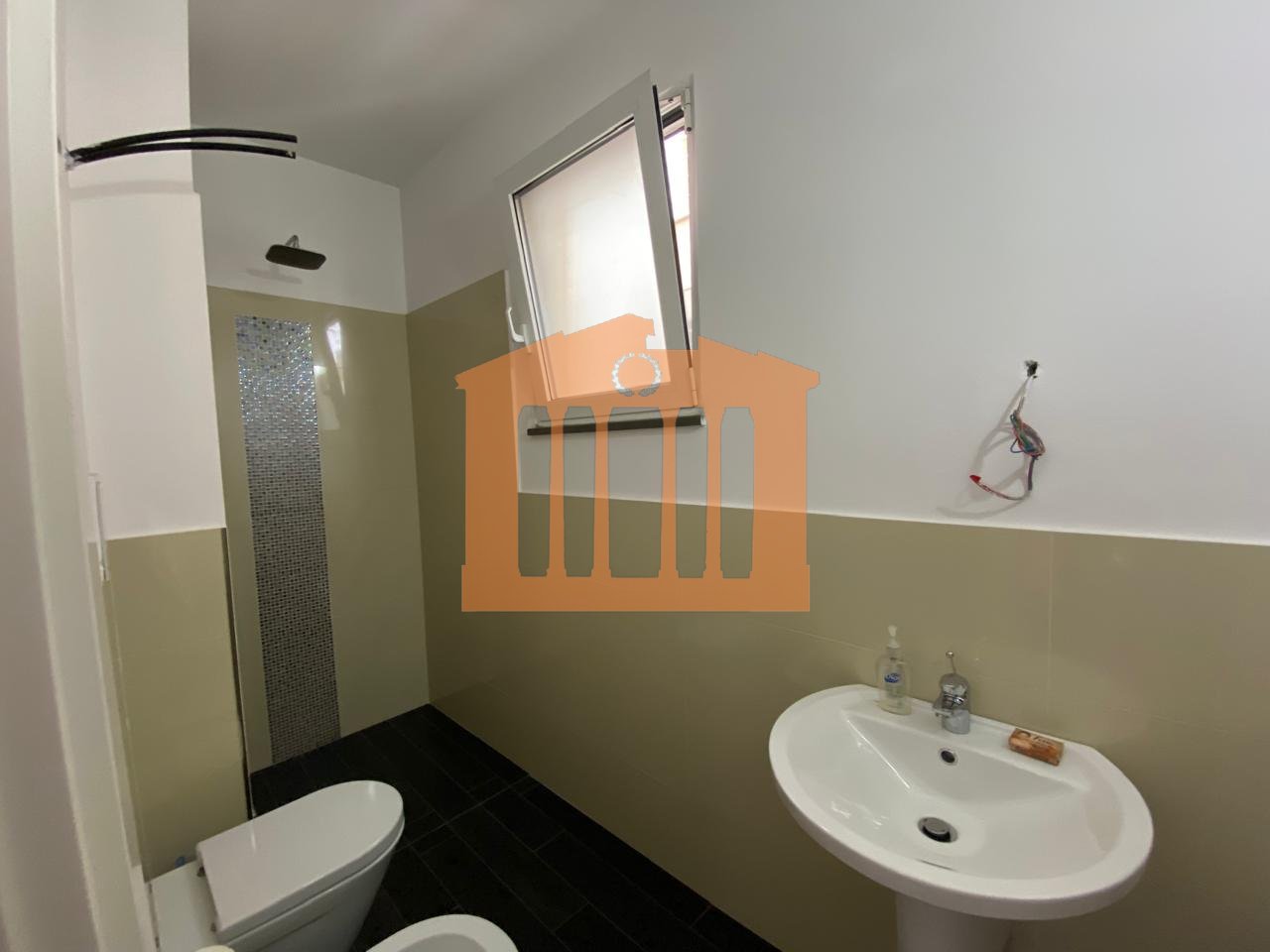 VILE 3 KATESHE NE DURRES, PER SHITJE!