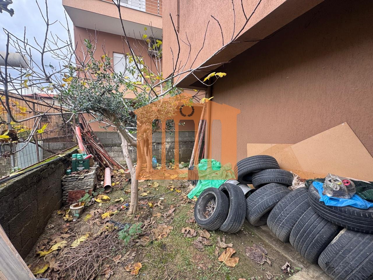 VILE 3 KATESHE NE DURRES, PER SHITJE!