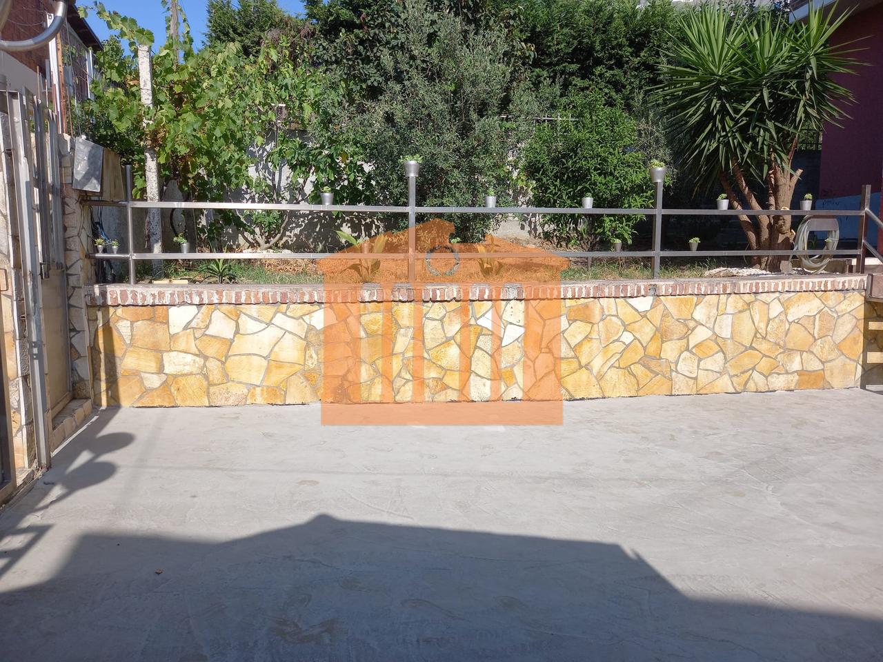 VILE 3 KATESHE NE ARAPAJ - DURRES, PER SHITJE !