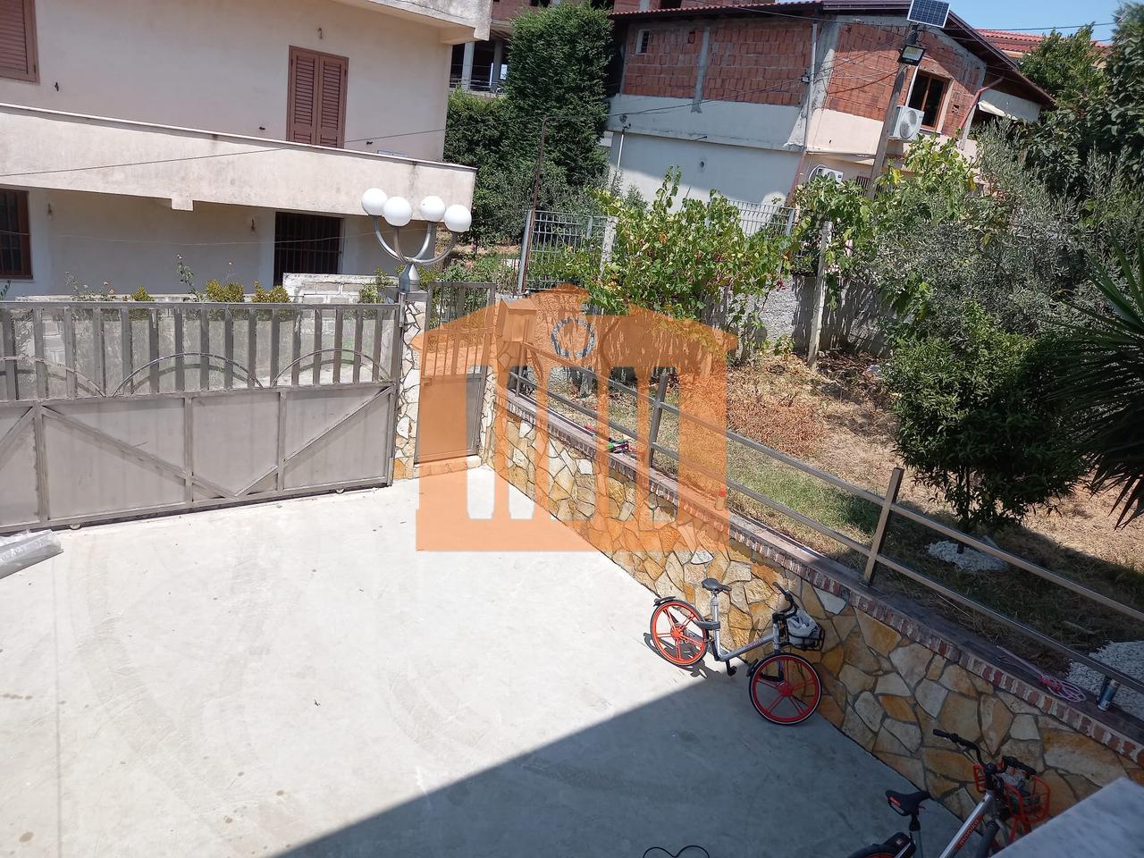 VILE 3 KATESHE NE ARAPAJ - DURRES, PER SHITJE !