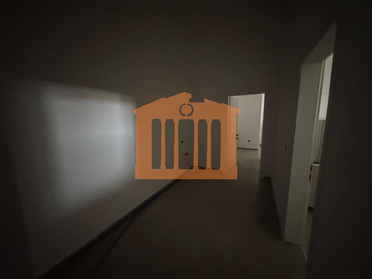 DUPLEX IN VENDITA VICINO ALLA SPIAGGIA, DURAZZO!