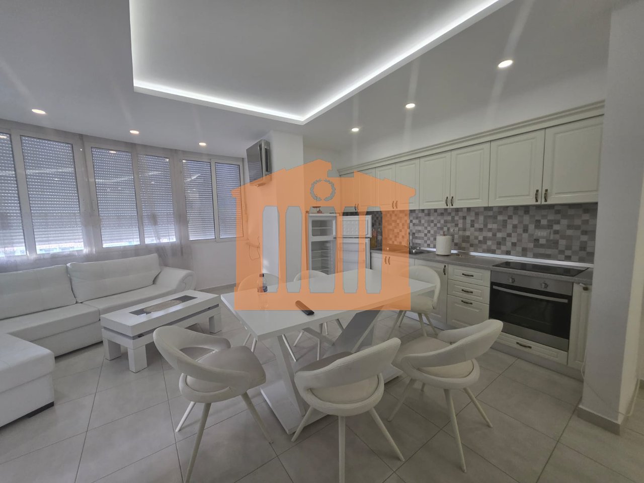 APPARTAMENTO 2+1 VICINO ALLA SPIAGGIA - DURAZZO, IN VENDITA!