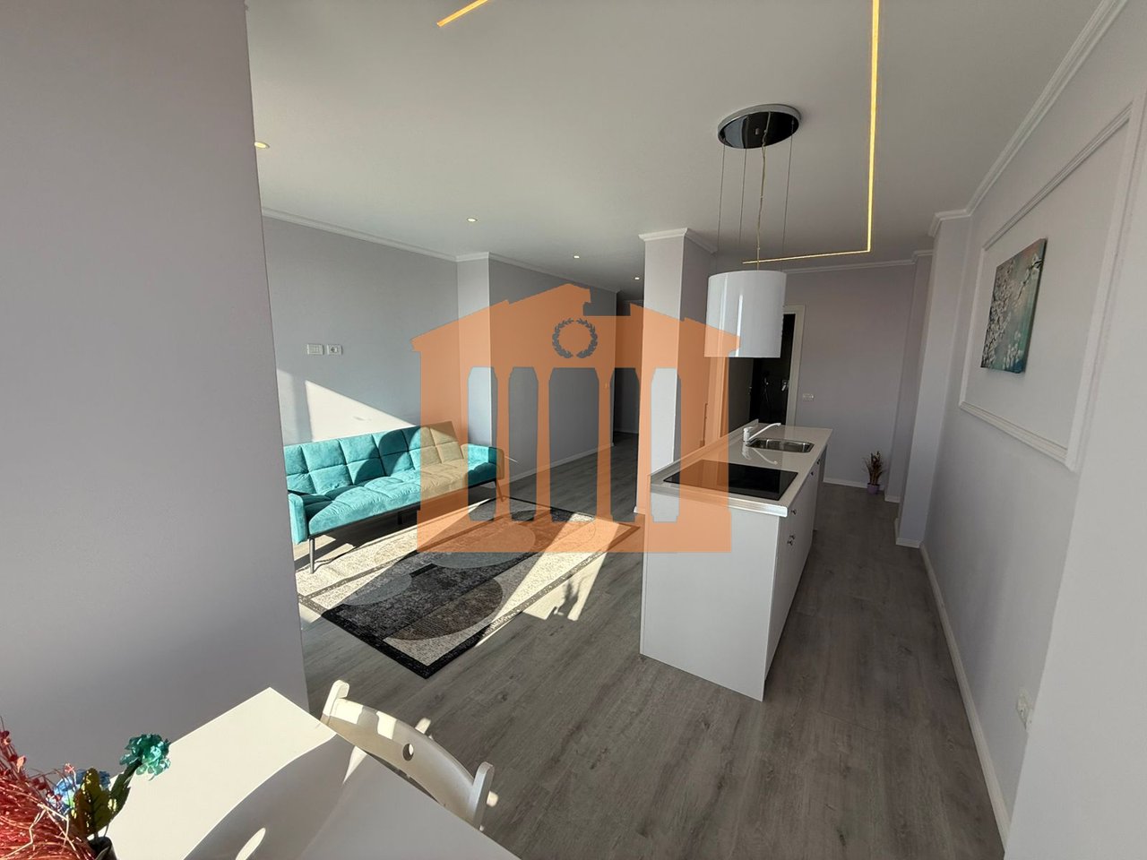 APPARTAMENTO 1+1 VICINO AL CENTRO DI DURAZZO, IN VENDITA!