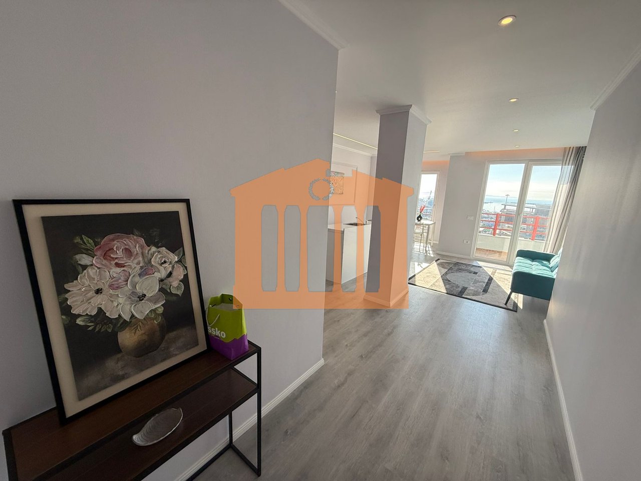 APPARTAMENTO 1+1 VICINO AL CENTRO DI DURAZZO, IN VENDITA!