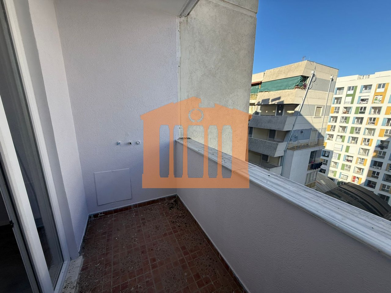 APPARTAMENTO 1+1 VICINO AL CENTRO DI DURAZZO, IN VENDITA!