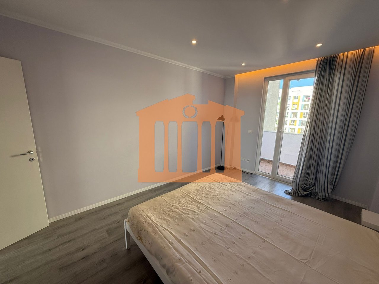 APPARTAMENTO 1+1 VICINO AL CENTRO DI DURAZZO, IN VENDITA!