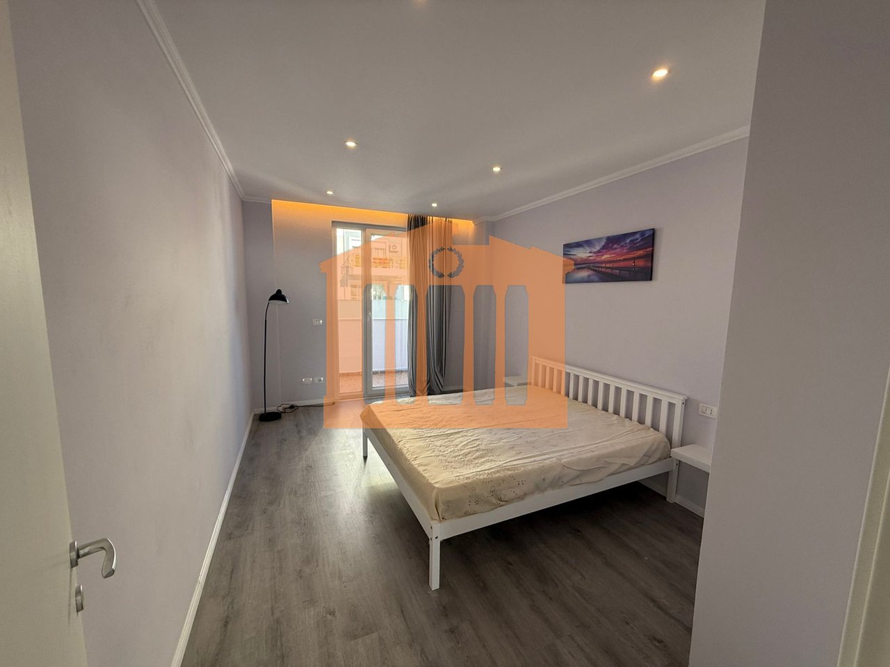 APPARTAMENTO 1+1 VICINO AL CENTRO DI DURAZZO, IN VENDITA!