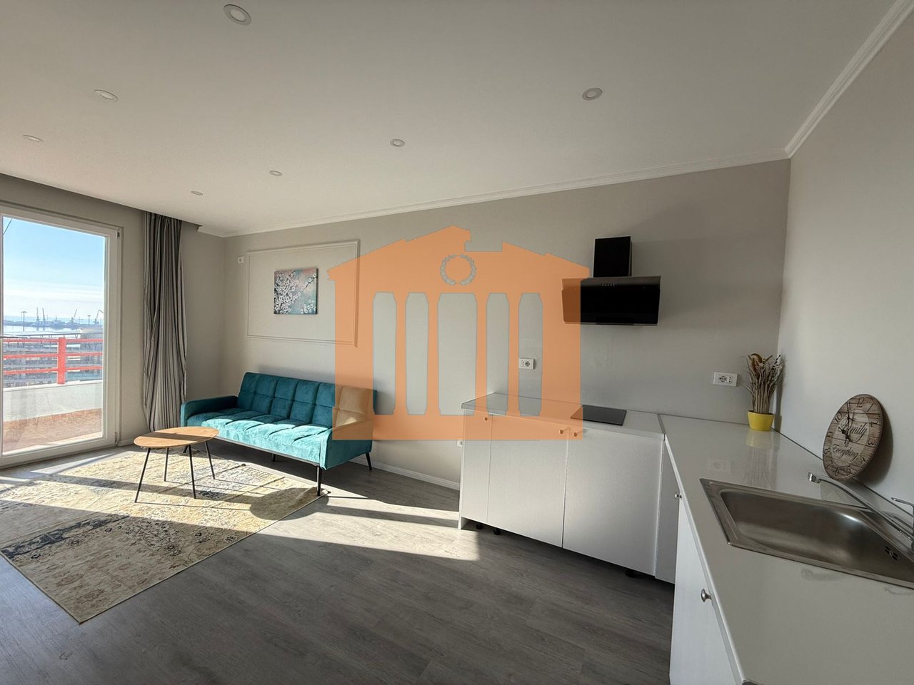 MONOLOCALE VICINO AL CENTRO DI DURAZZO, IN VENDITA!