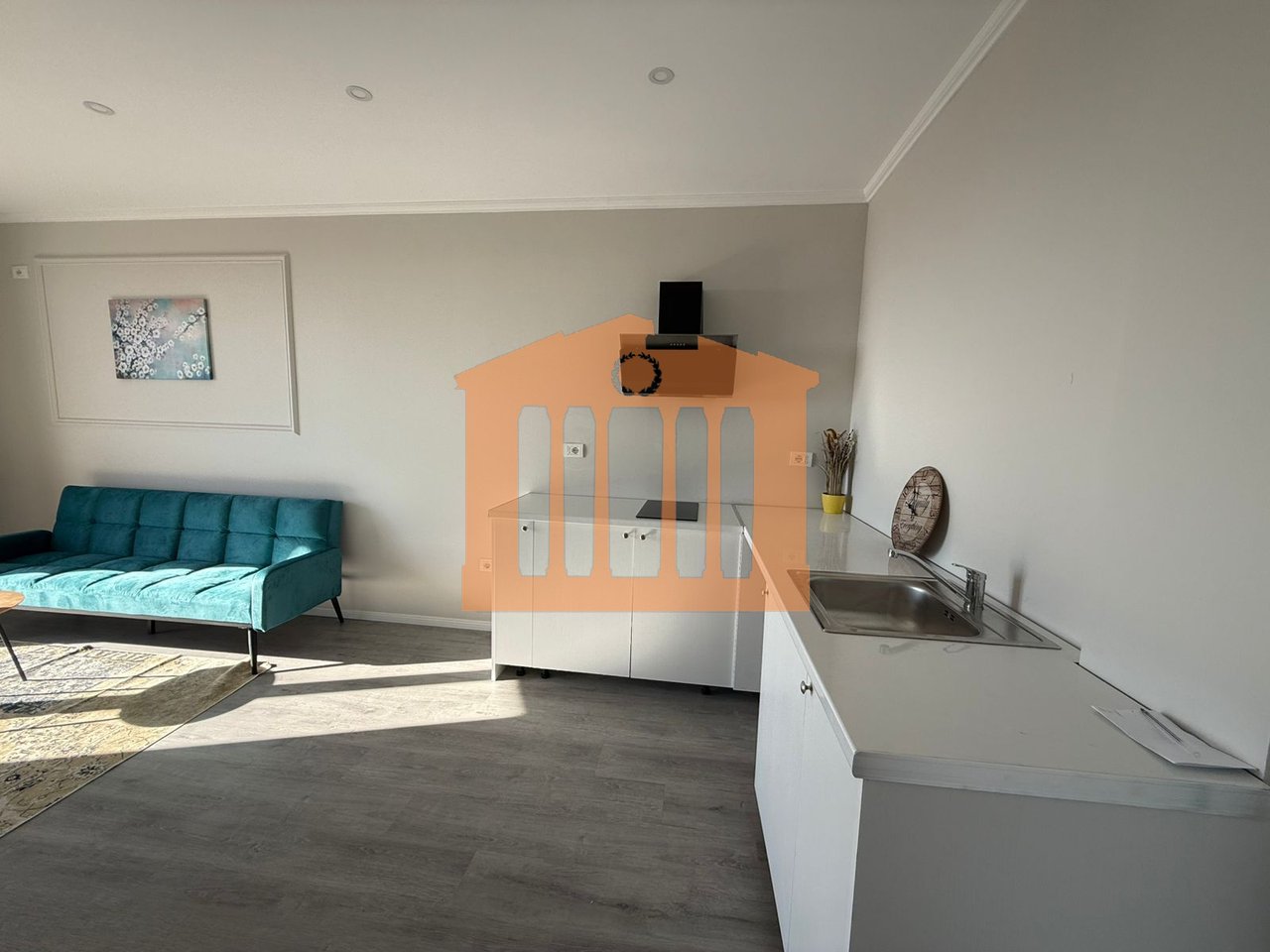 MONOLOCALE VICINO AL CENTRO DI DURAZZO, IN VENDITA!