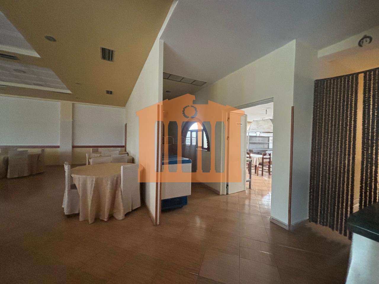 GODINE BIZNESINE XHAFZOTAJ, PER SHITJE!