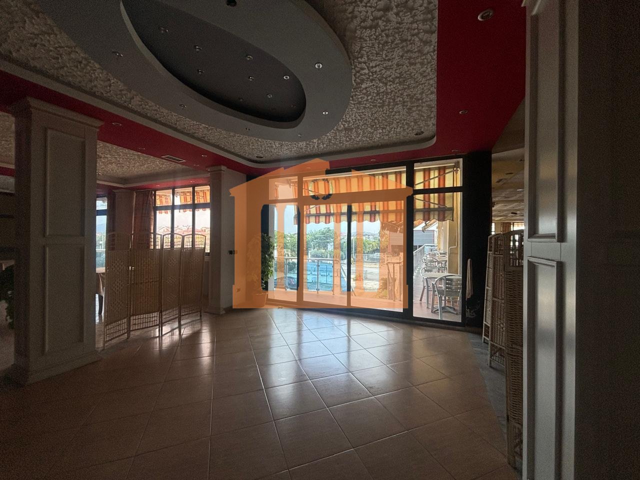 GODINE BIZNESINE XHAFZOTAJ, PER SHITJE!