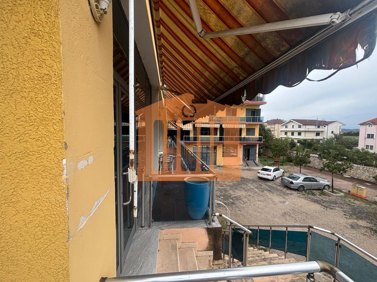 GODINE BIZNESINE XHAFZOTAJ, PER SHITJE!