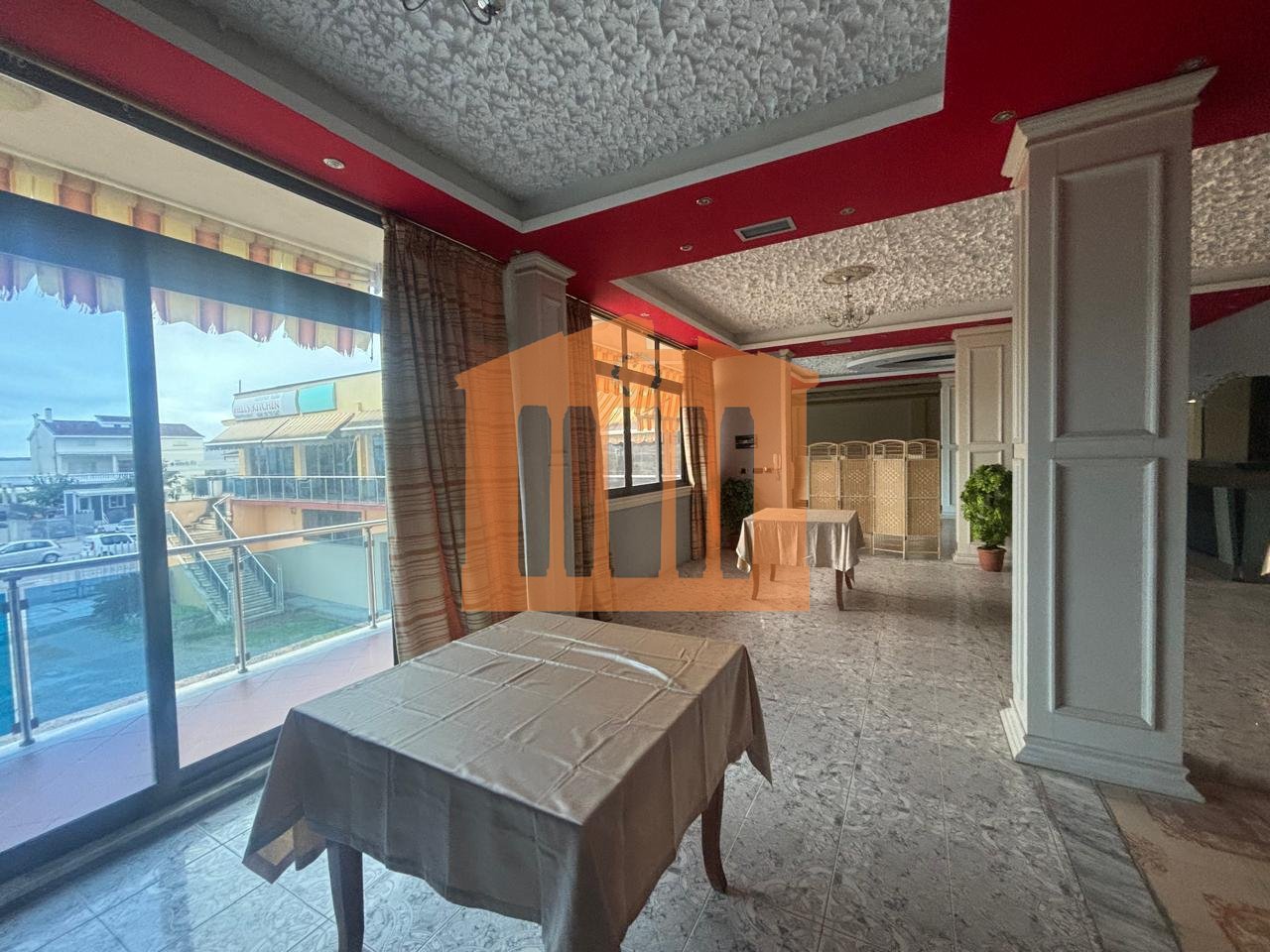 GODINE BIZNESINE XHAFZOTAJ, PER SHITJE!