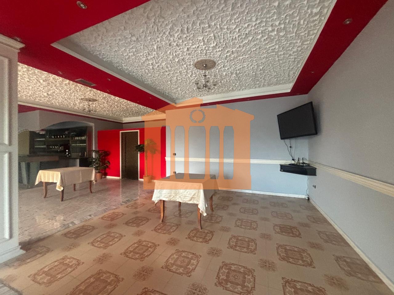 GODINE BIZNESINE XHAFZOTAJ, PER SHITJE!