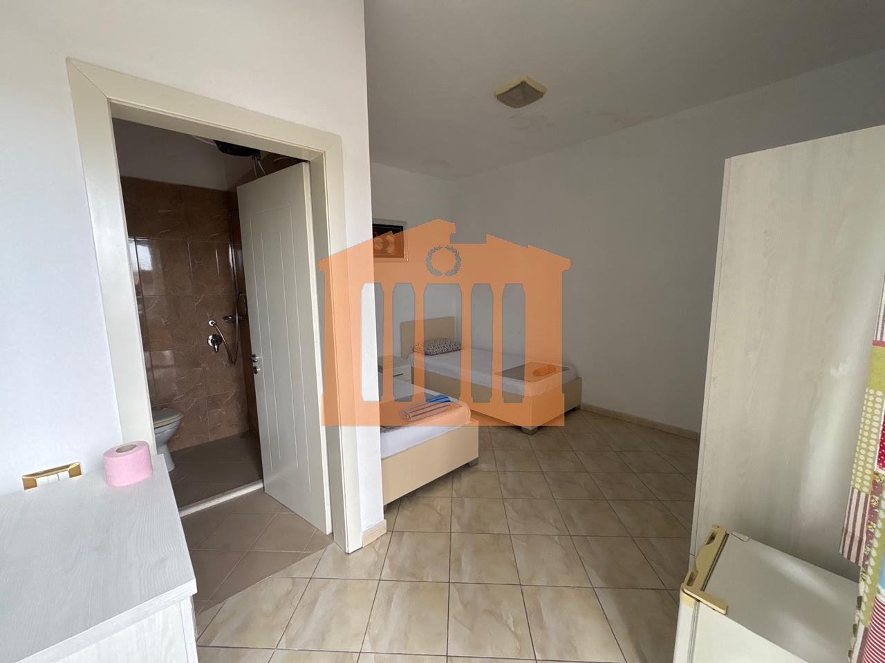 GODINE BIZNESINE XHAFZOTAJ, PER SHITJE!