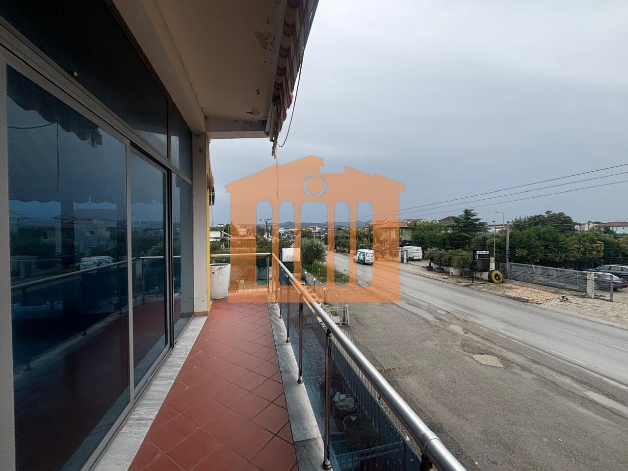 GODINE BIZNESINE XHAFZOTAJ, PER SHITJE!