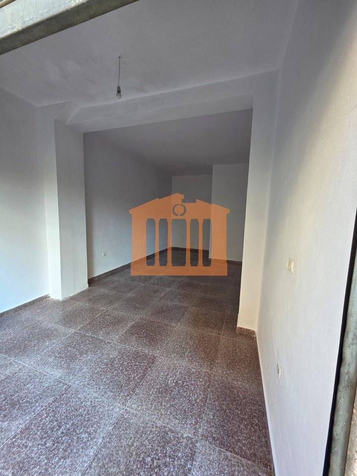 BUSINESS PREMISES ON THE BEACH IN DURRES, FOR SALE!