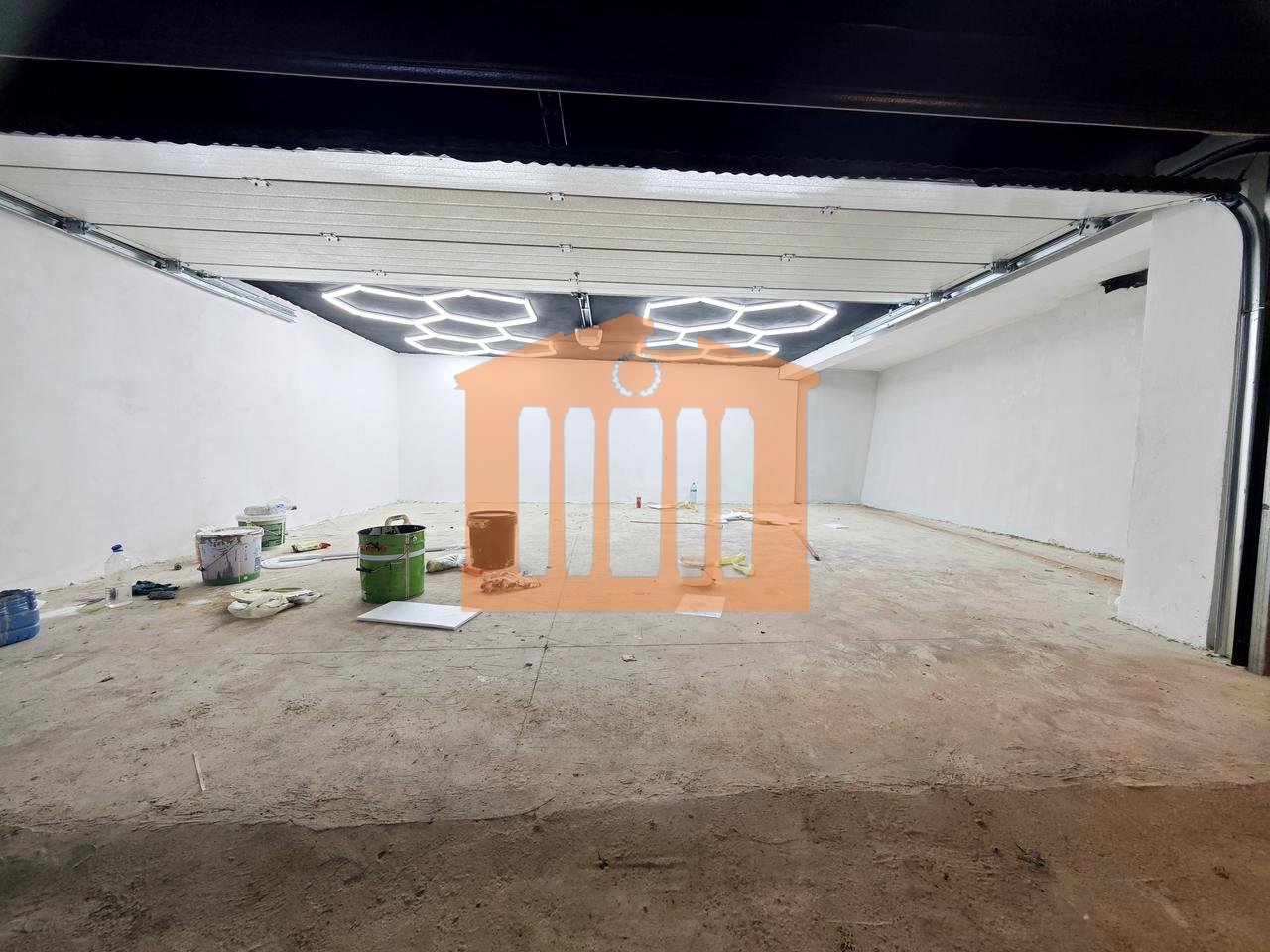 GARAGE IN THE CENTER OF DURRES, FOR SALE!