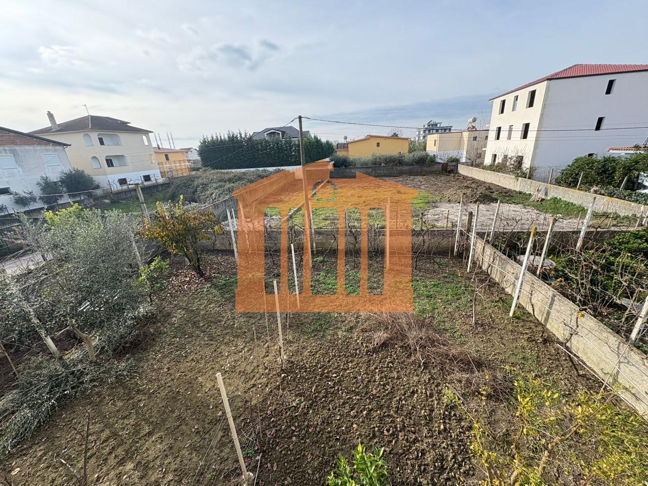 VILE 3 KATESHE NE ARAPAJ - DURRES, PER SHITJE !