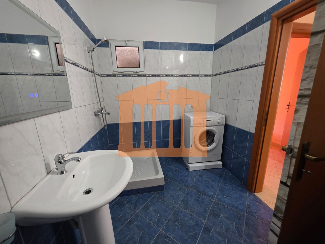 APARTAMENT 2+1 NE VOLLGA DURRES, PER QIRA!