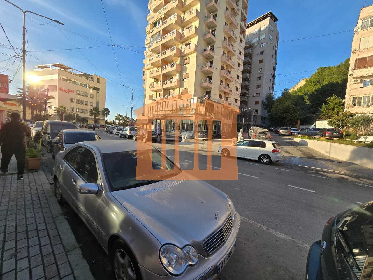 SHITET INVESTIMI DHE JEPET ME QIRA AMBIENTI NE VOLLGA !