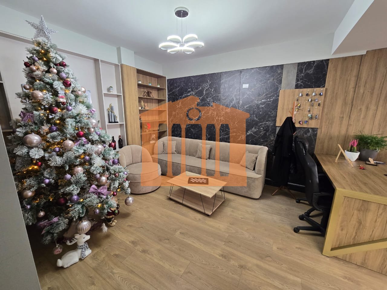 SHITET INVESTIMI DHE JEPET ME QIRA AMBIENTI NE VOLLGA !