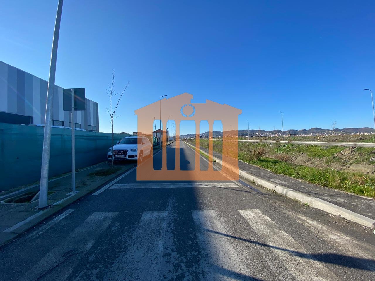 KAPANON NE ISH KENETE DURRES, PER QIRA!