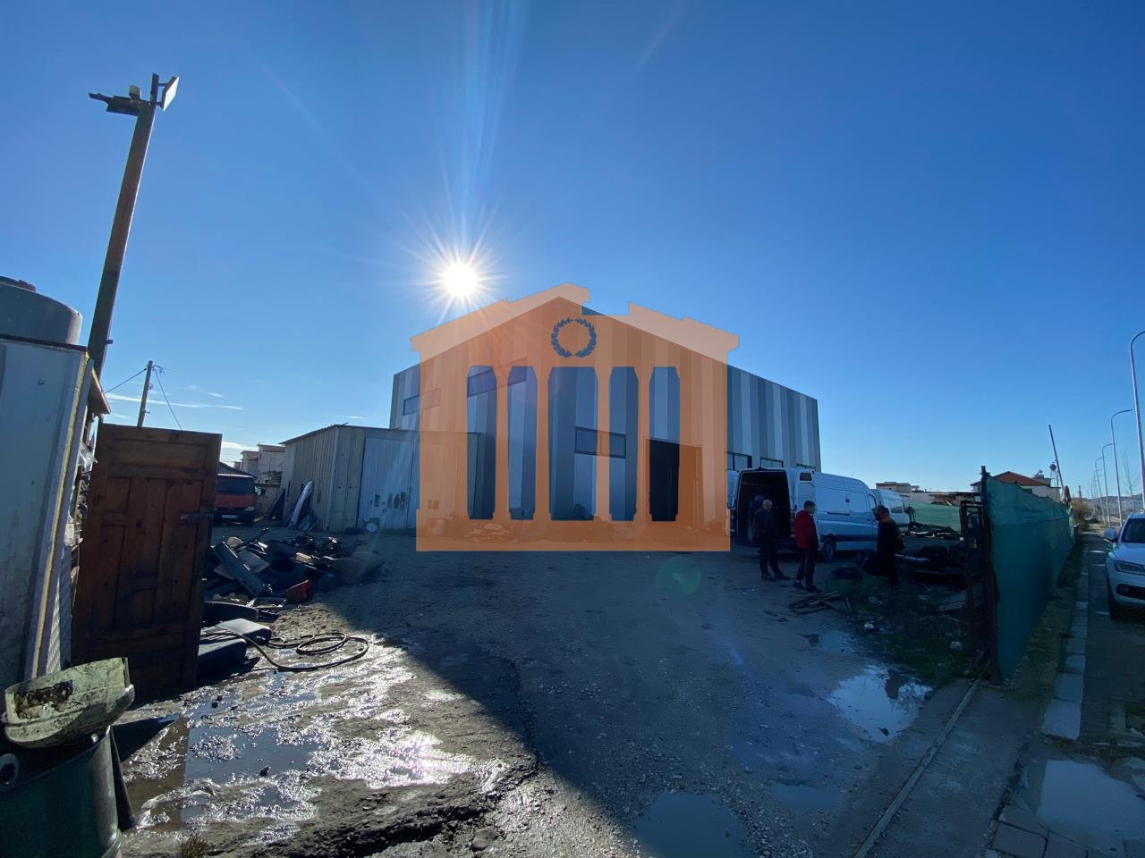 KAPANON NE ISH KENETE DURRES, PER QIRA!