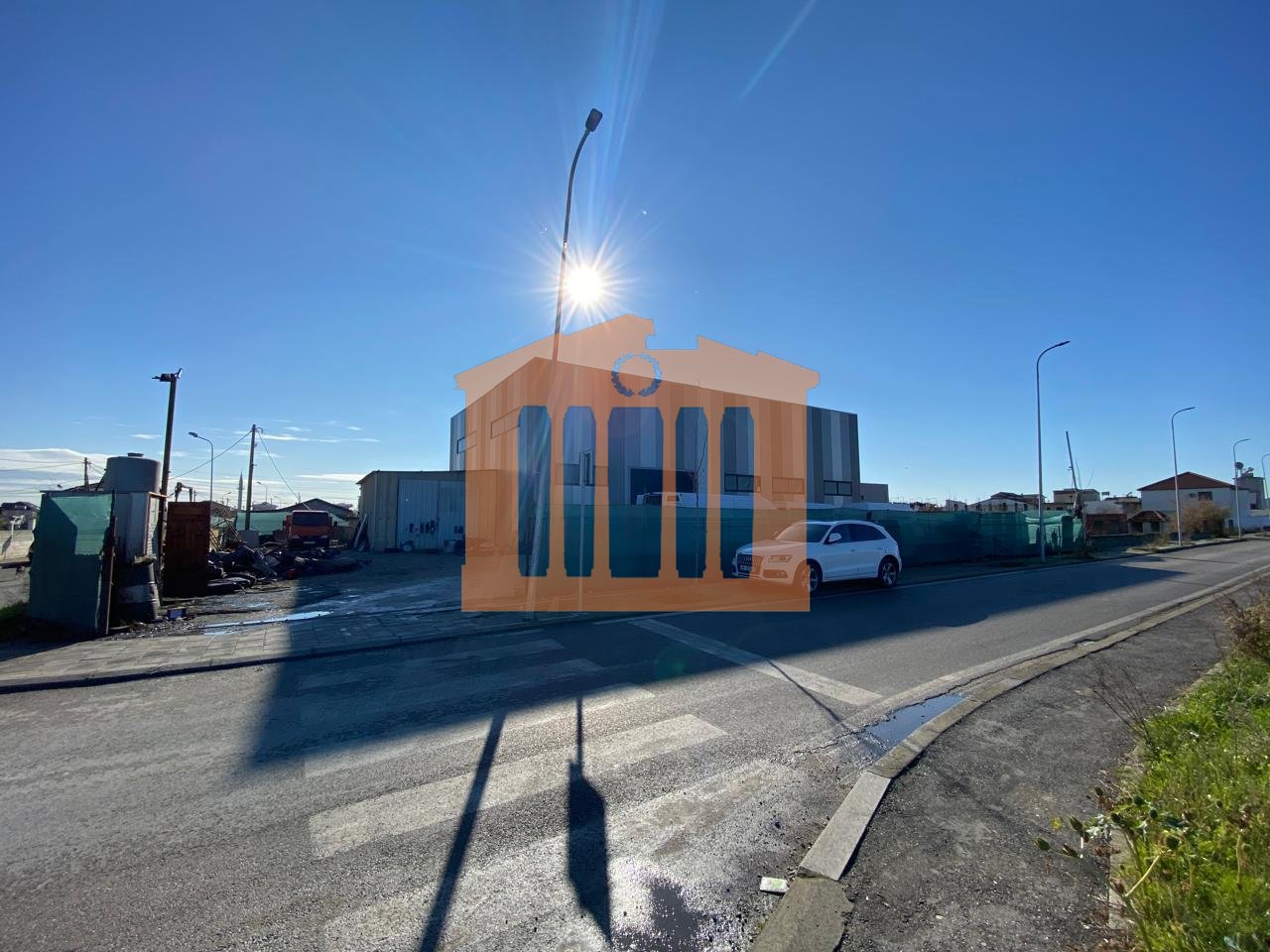 KAPANON NE ISH KENETE DURRES, PER QIRA!