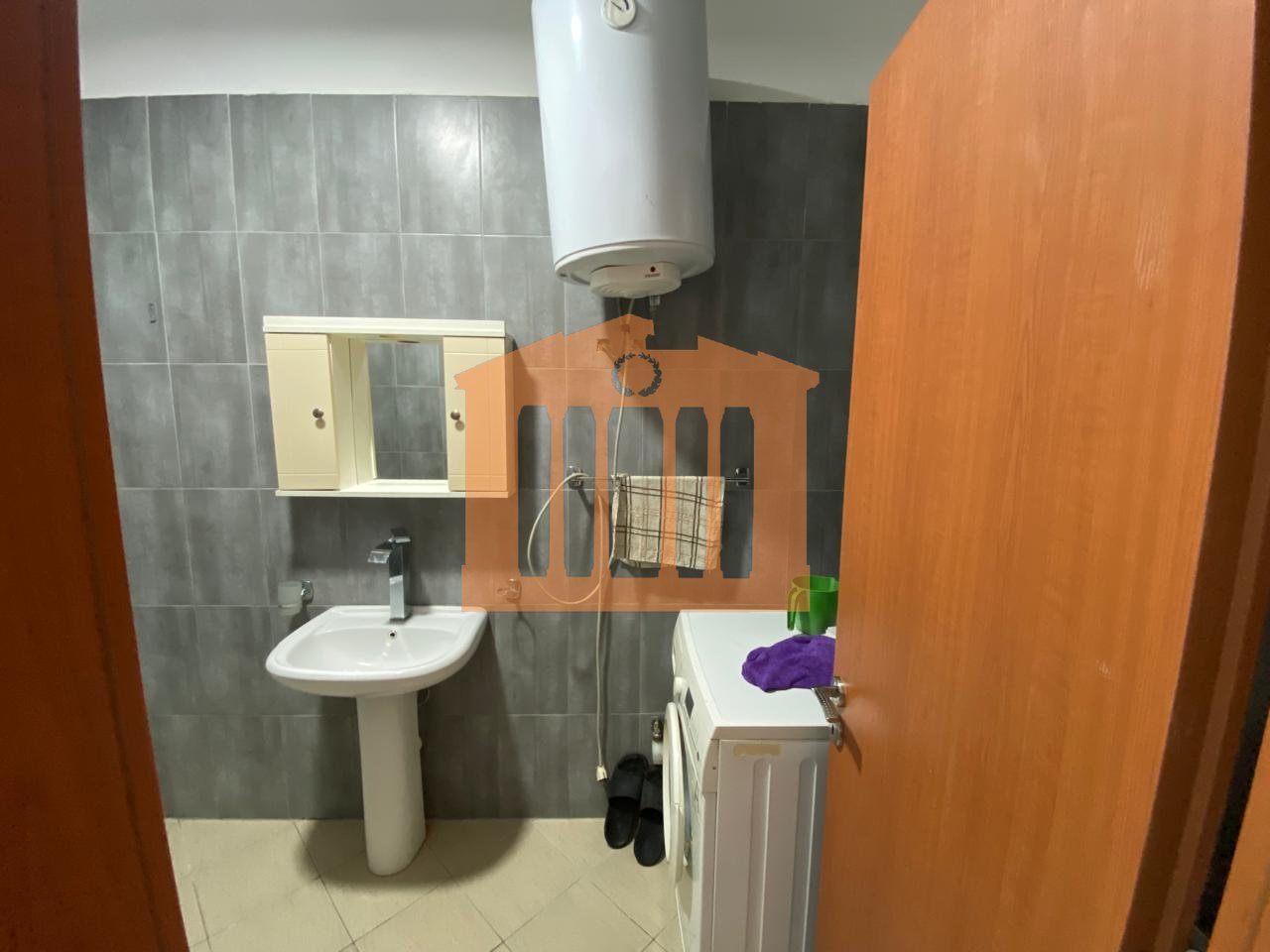 APARTAMENT 2+1 PER QIRA NE PLAZH, DURRES!