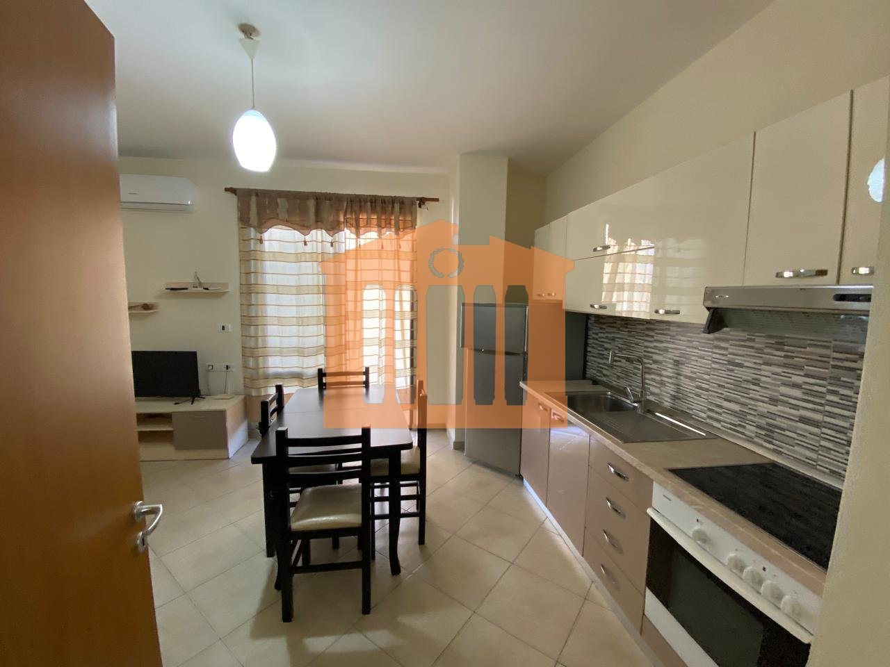 APARTAMENT 1+1 ME PAMJE DETI NE PLAZH, DURRES PER SHITJE!